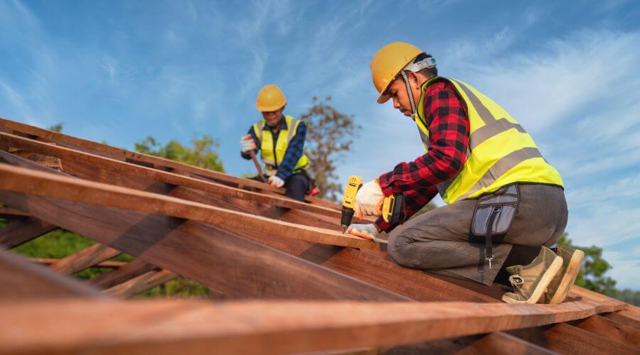Professional gutter cleaning in Kim, CO